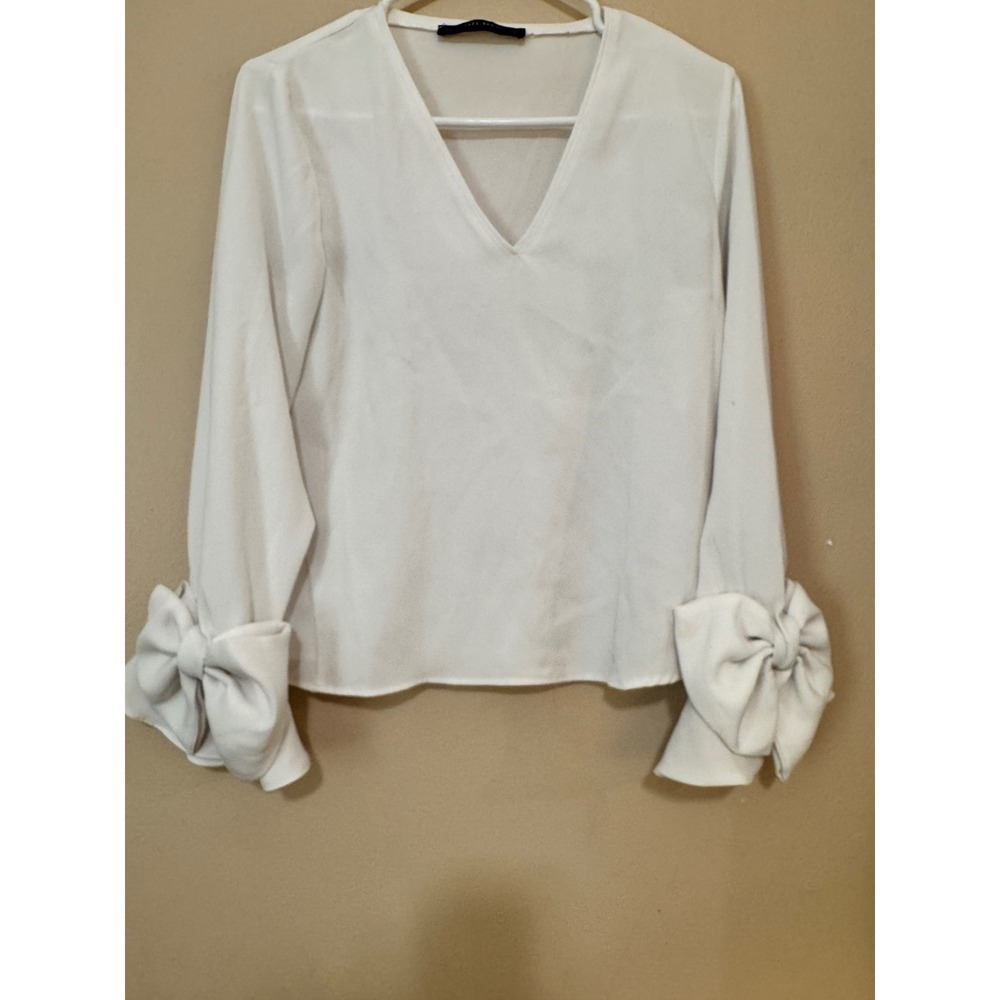 Zara Basic White V-Neck Blouse with Oversized Bow Cuffs Long Sleeve Top Size M
